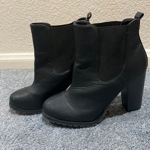 High heel ankle bootie about 4” heel